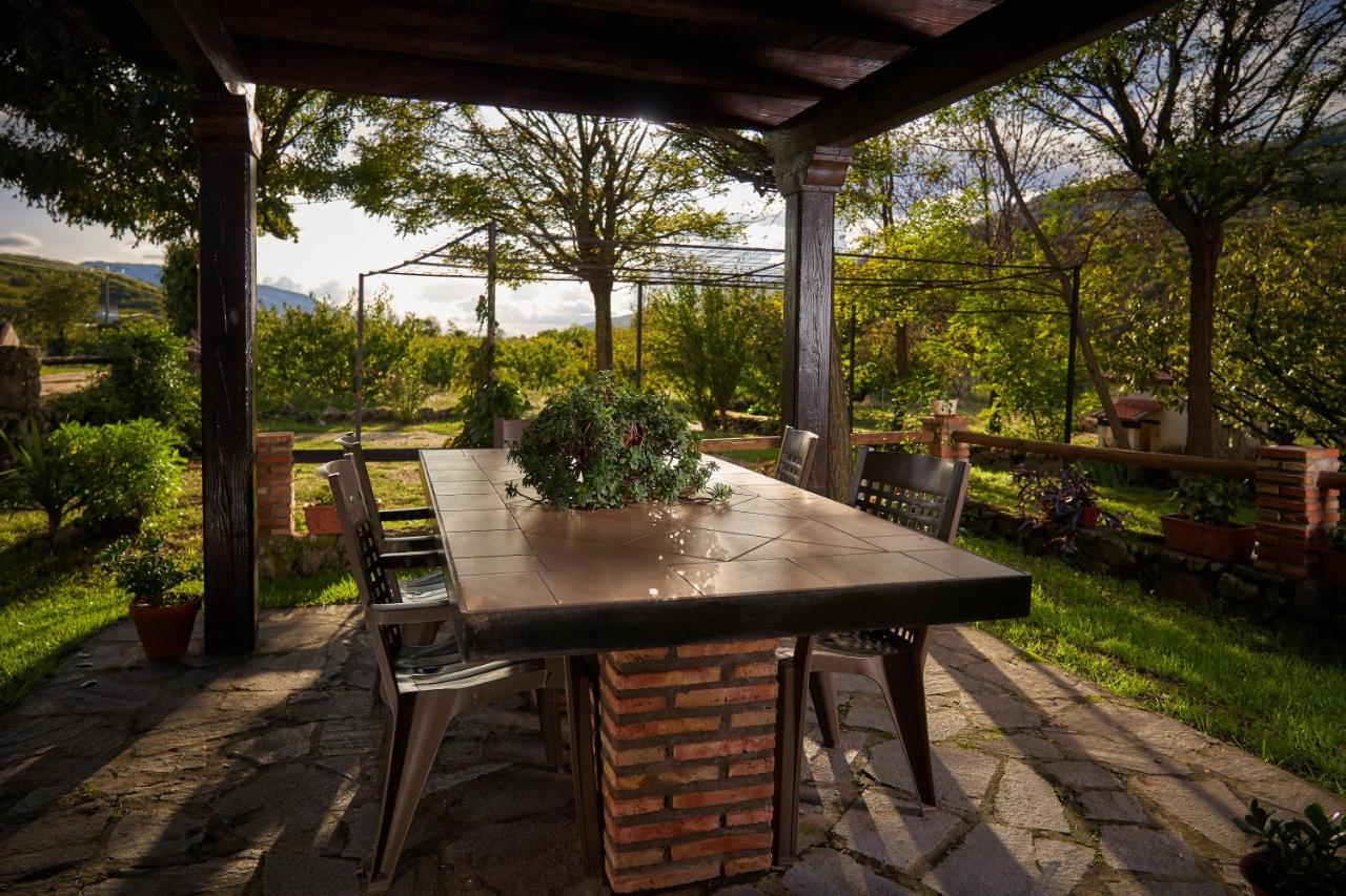 La Canada Del Valle Del Jerte Navaconcejo Bagian luar foto