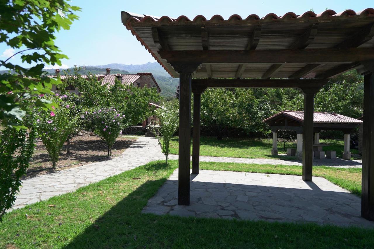 La Canada Del Valle Del Jerte Navaconcejo Bagian luar foto
