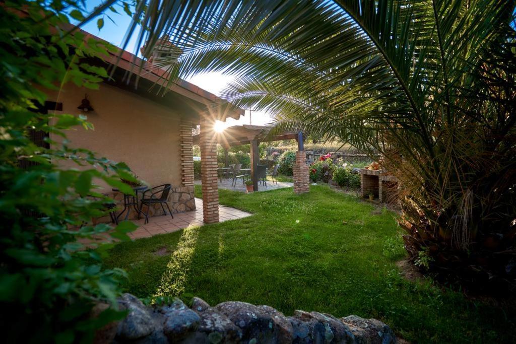 La Canada Del Valle Del Jerte Navaconcejo Bagian luar foto